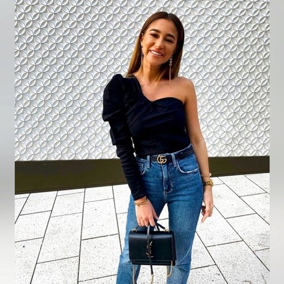 Zara Tops - NWT Zara Asymmetric One Shoulder Puff Sleeve Top Blogger Favorite